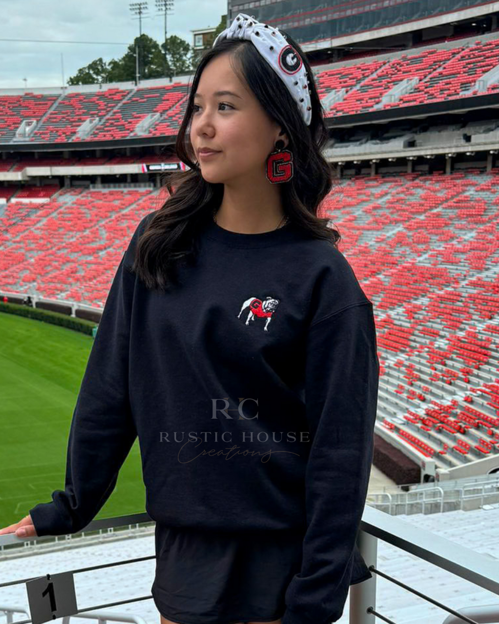 Standing Bulldog Embroidered Swearshirt